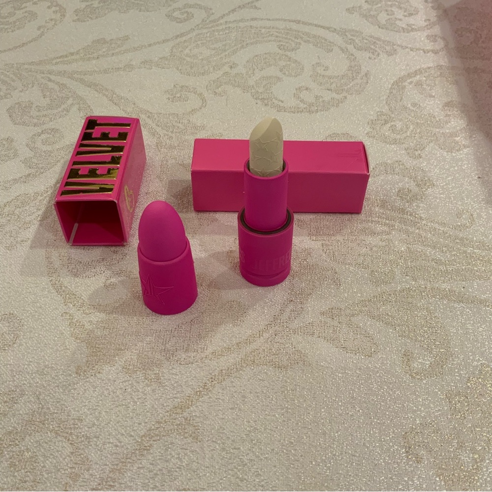 NEW Jeffree Star Gods Gift velvet trap lipstick